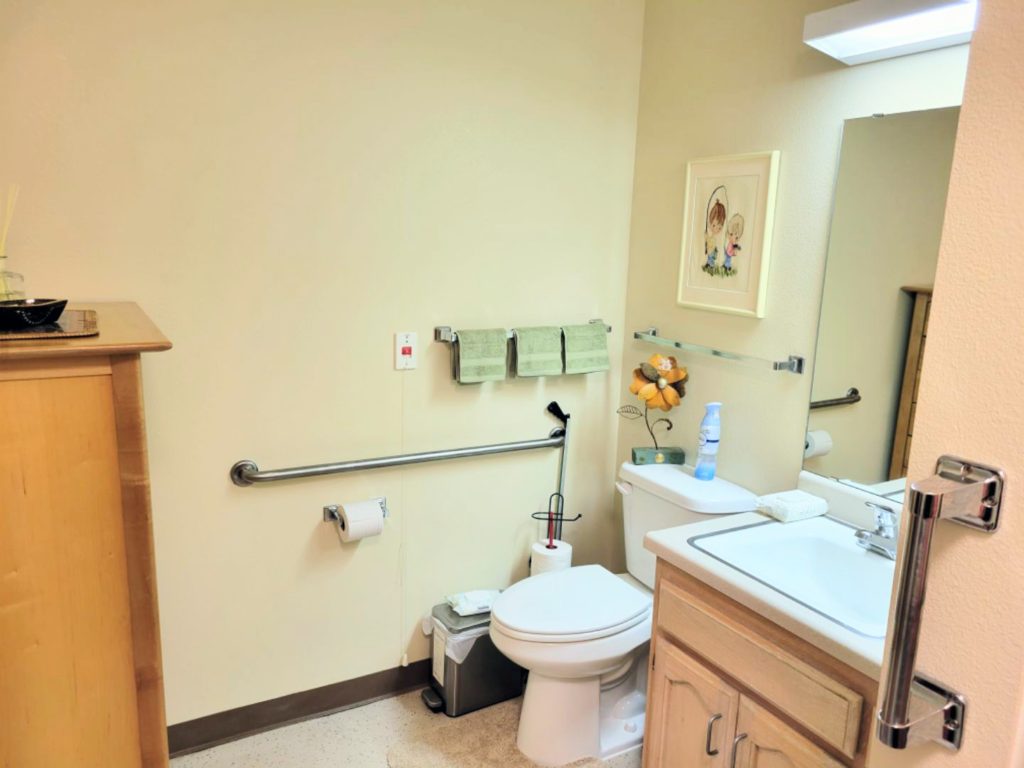 picture of assisted living bathroom